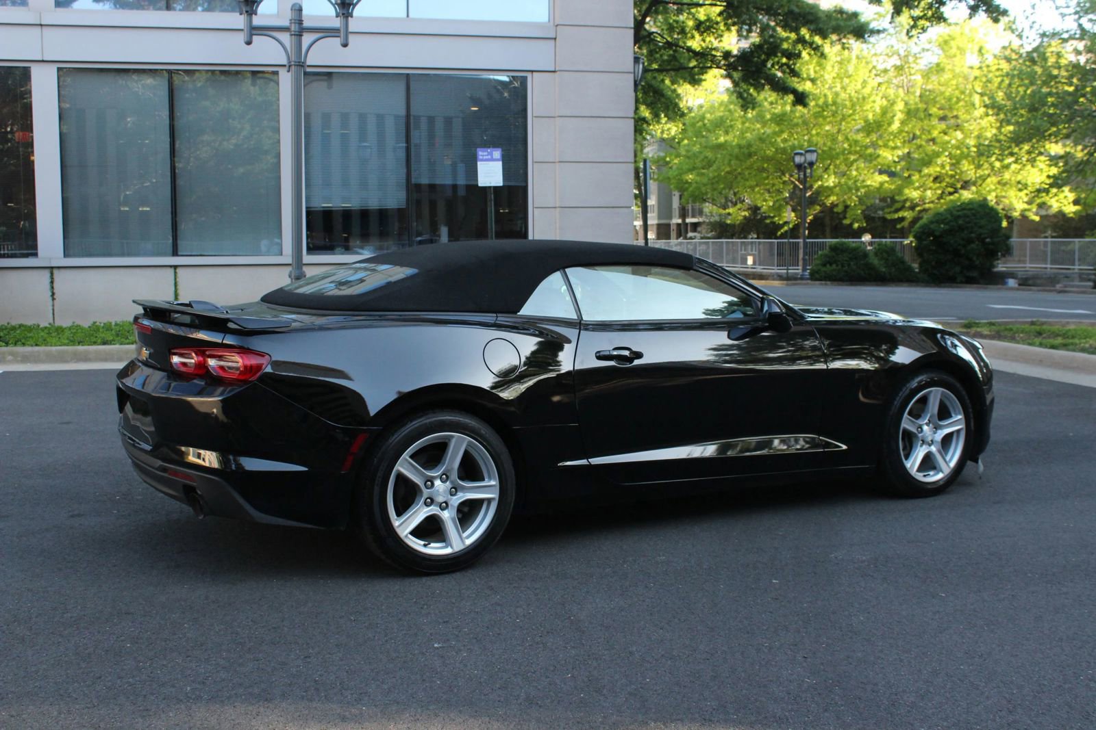 Used 2021 Chevrolet Camaro LT w/ Technology Package RWD image 7