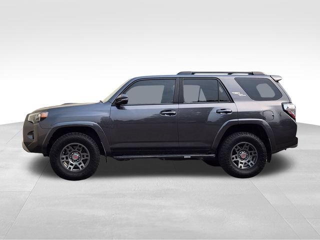 Used 2020 Toyota 4Runner TRD Off-Road Premium w/ Moonroof Package AWD/4WD image 6