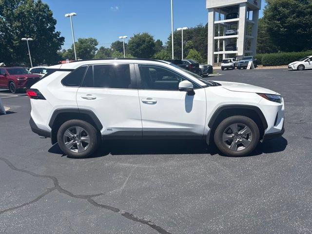 Used 2024 Toyota RAV4 LE AWD/4WD image 7