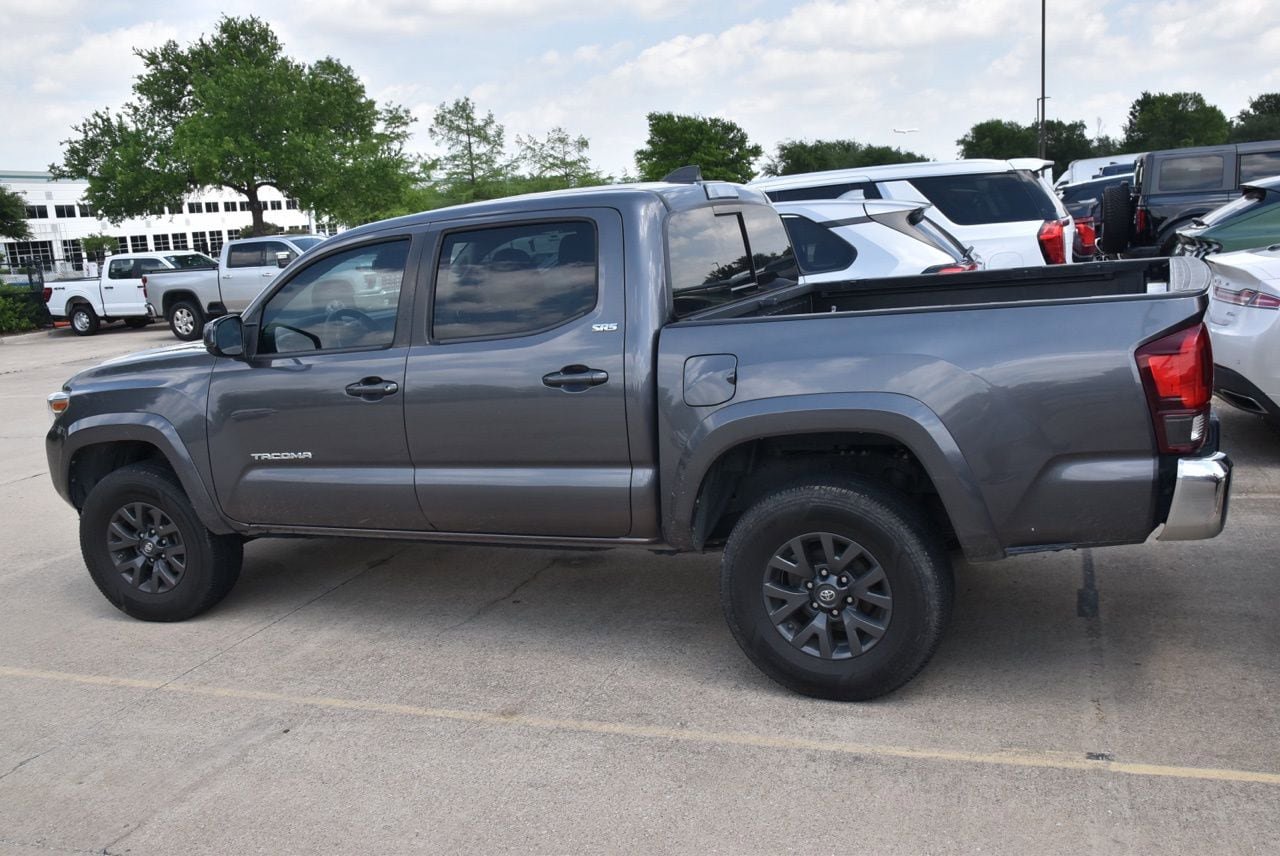 Used 2020 Toyota Tacoma SR5 RWD image 7