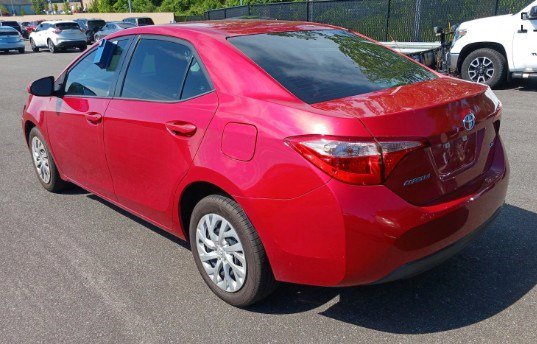 Used 2018 Toyota Corolla LE FWD image 4