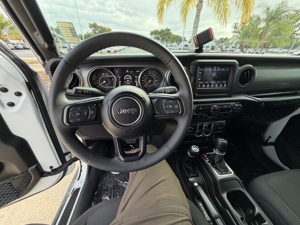 Used 2023 Jeep Wrangler Sport S image 12