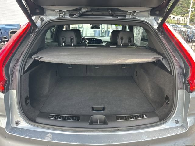 Certified 2024 Cadillac XT4 Premium Luxury image 31