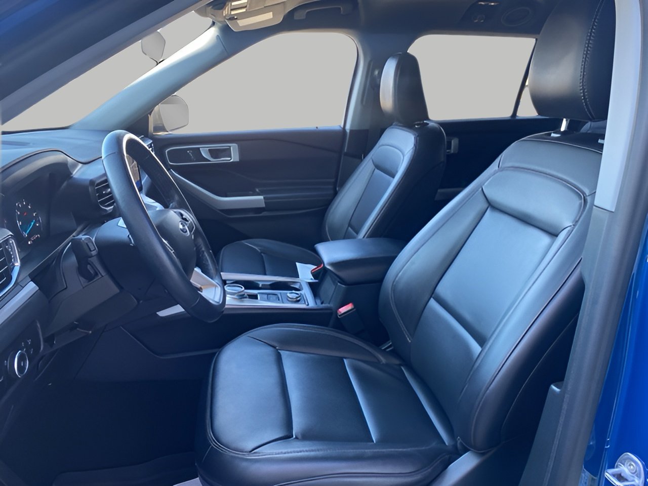 Certified 2023 Ford Explorer XLT w/ Equipment Group 202A image 9