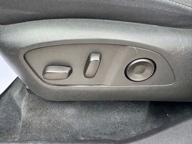 Used 2025 Chevrolet Traverse LT w/ Driver Confidence Package FWD image 18