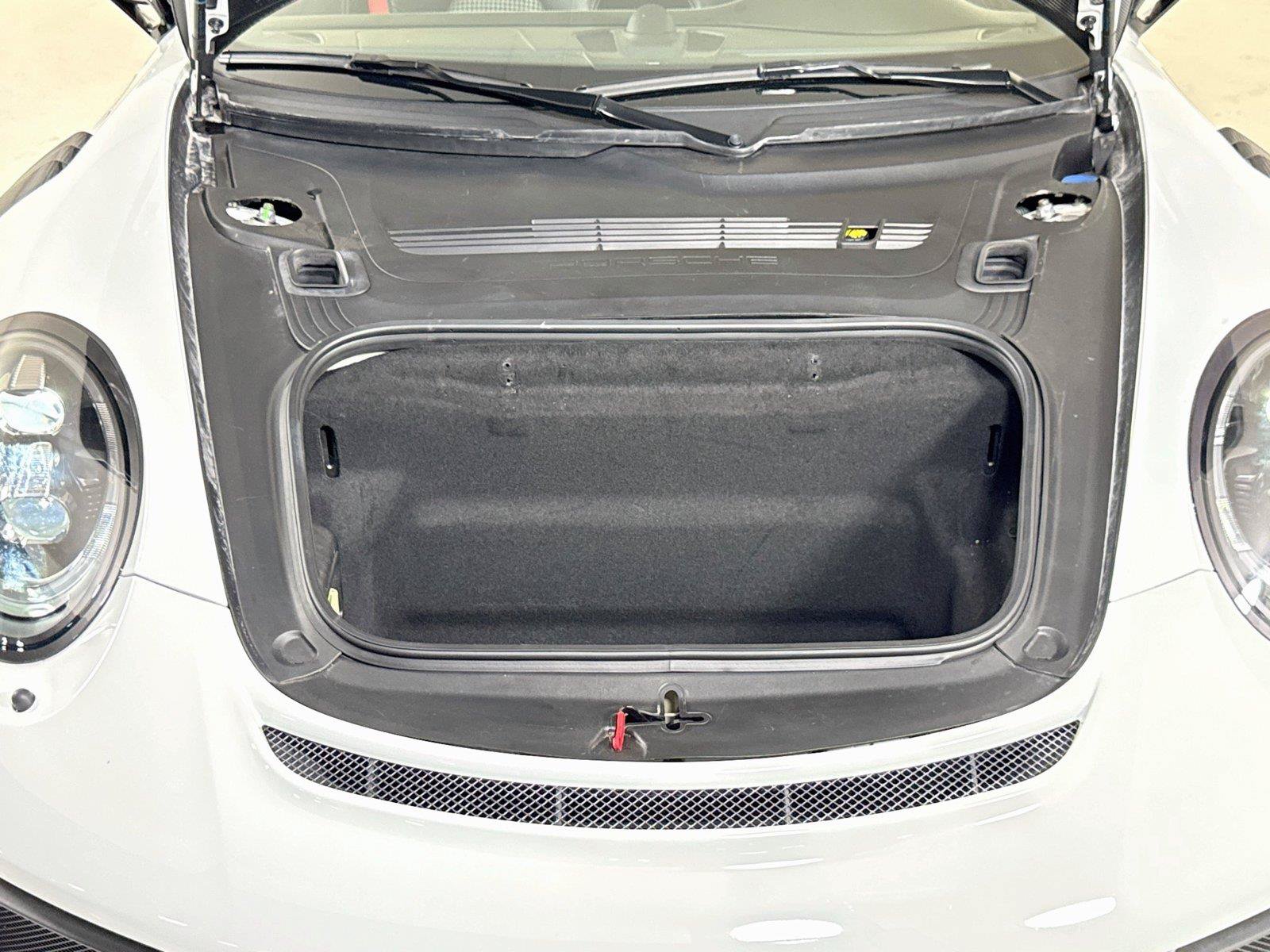 Used 2019 Porsche 911 GT3 RS w/ Weissach Package RWD image 34