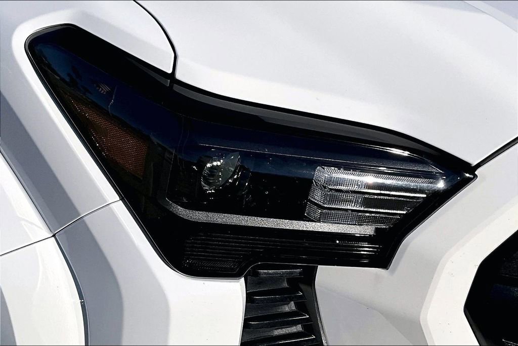 Certified 2025 Toyota Tacoma SR image 30