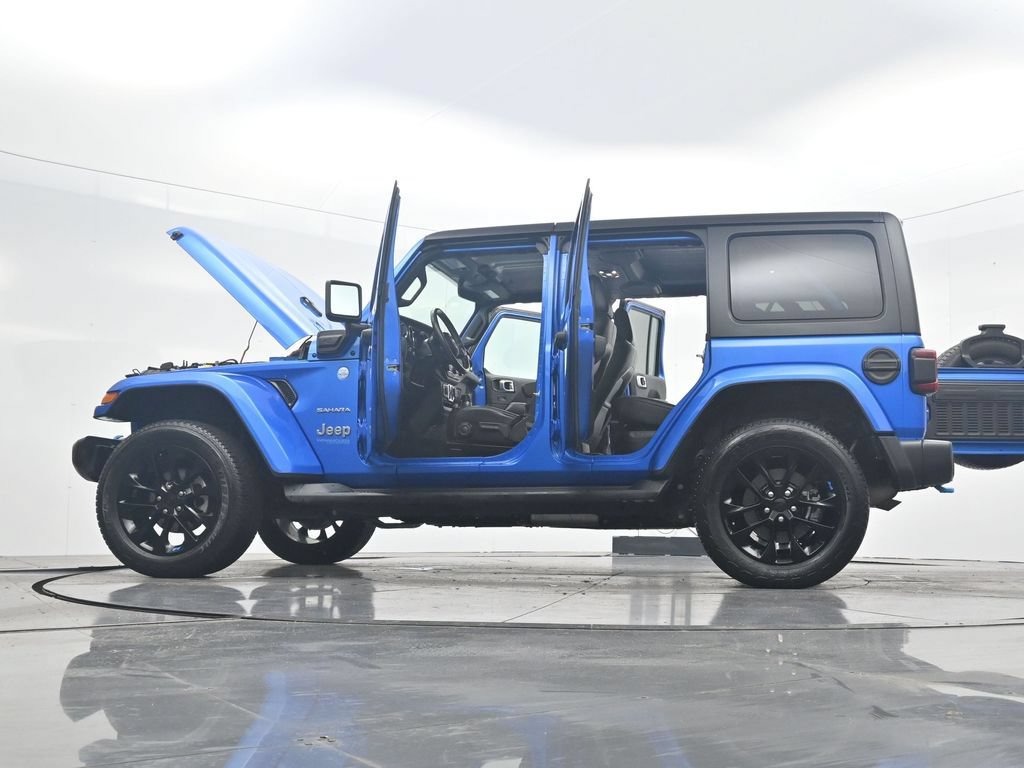 Used 2022 Jeep Wrangler Unlimited Sahara AWD/4WD image 43