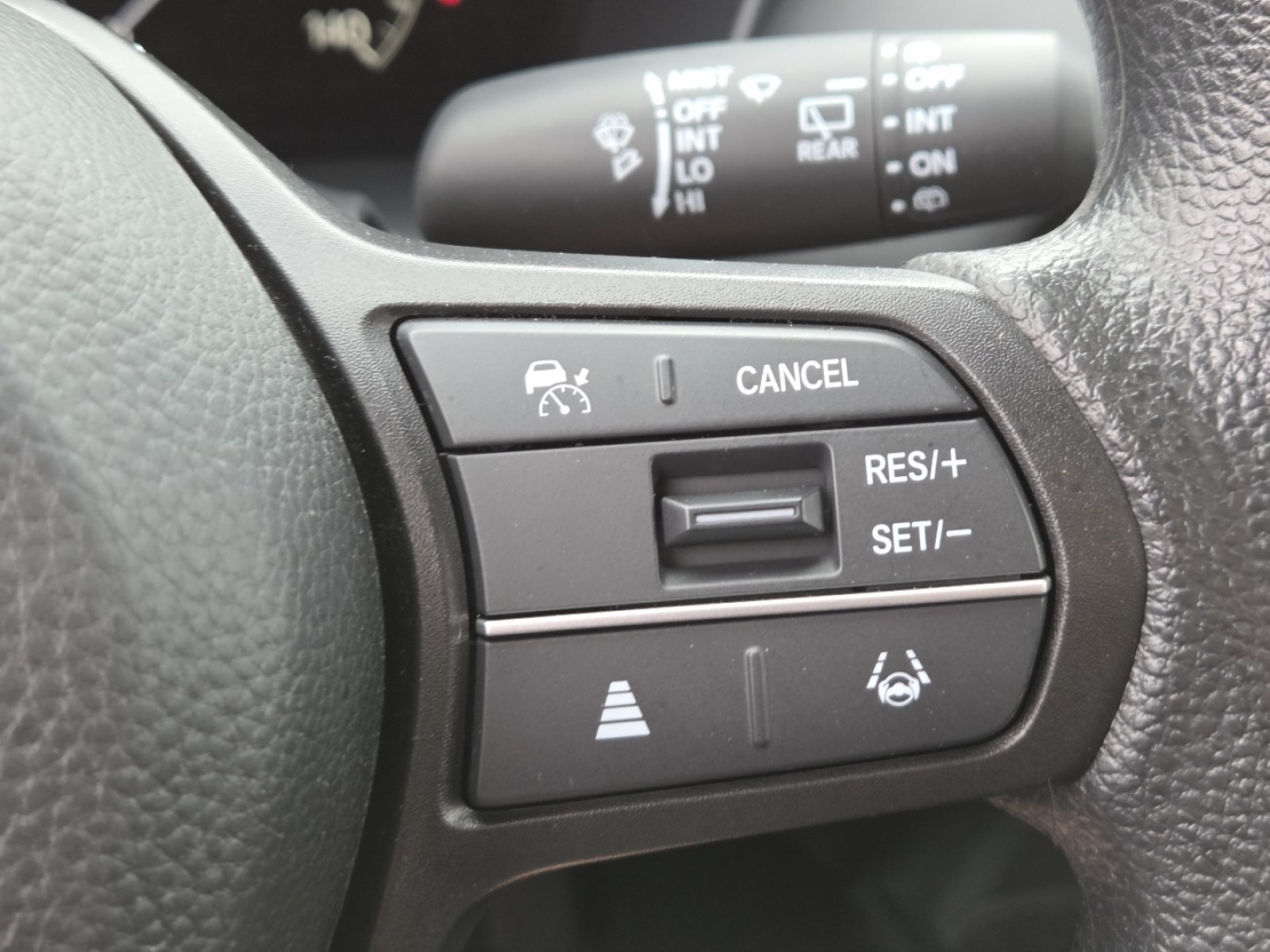 Used 2024 Honda HR-V LX image 8