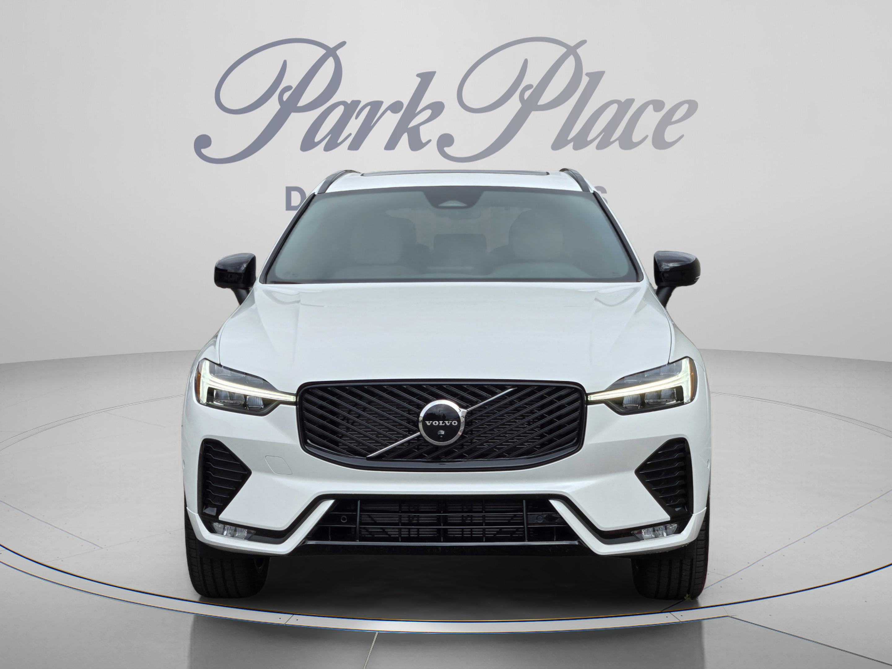 Used 2026 Volvo XC60 B5 Plus w/ Protection Package Premier AWD/4WD image 9