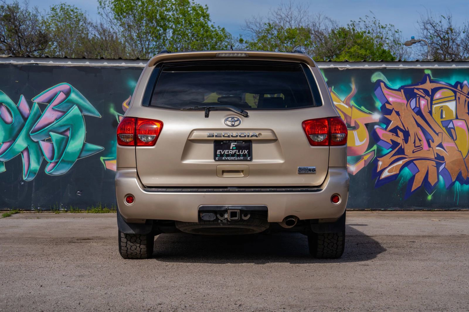 Used 2014 Toyota Sequoia SR5 RWD image 9