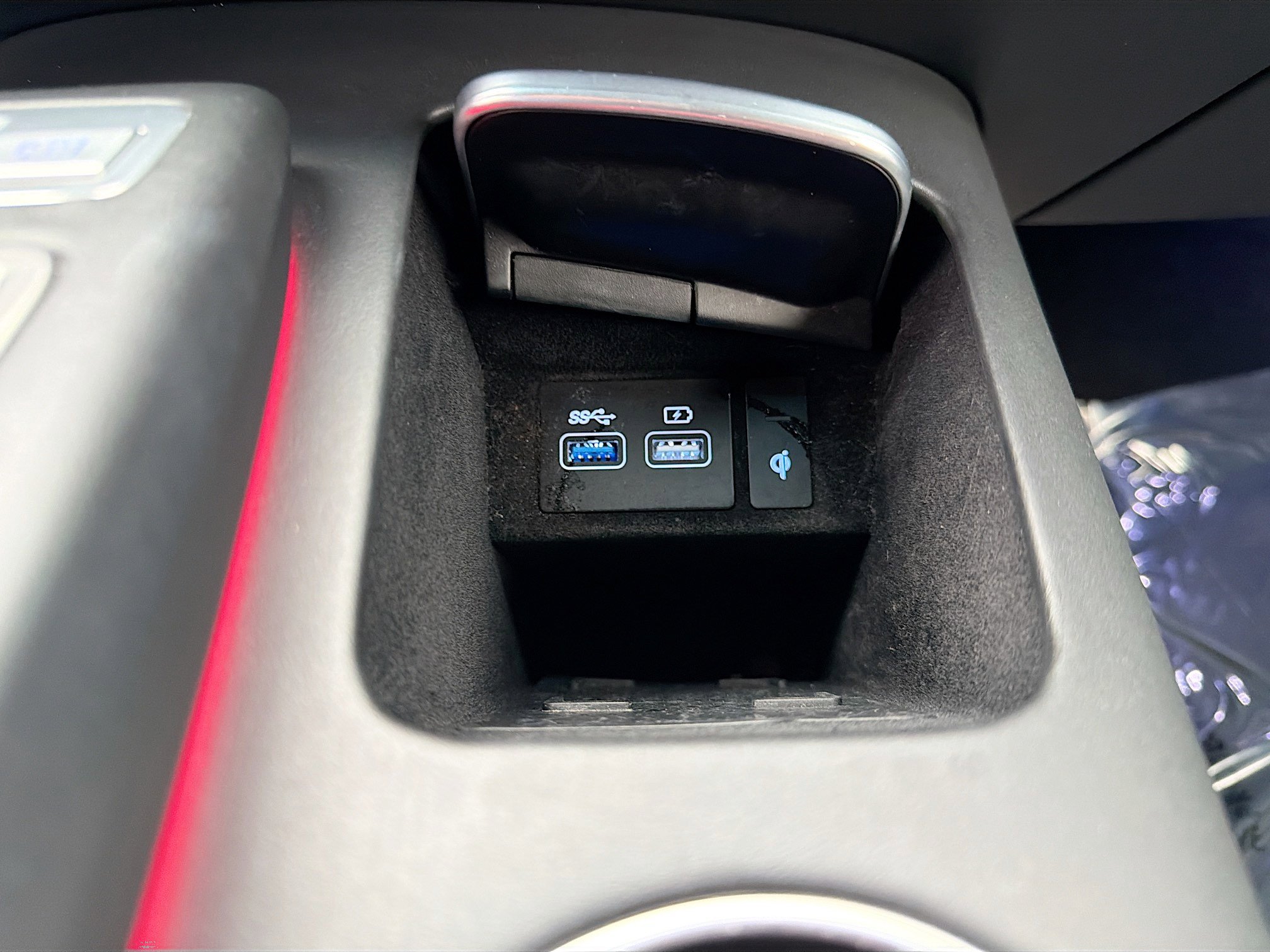 Used 2024 Genesis GV70 2.5T w/ Sport Prestige Package image 31