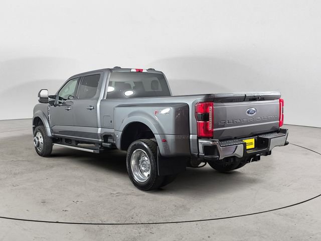Certified 2025 Ford F450 Lariat w/ FX4 Off-Road Package image 3
