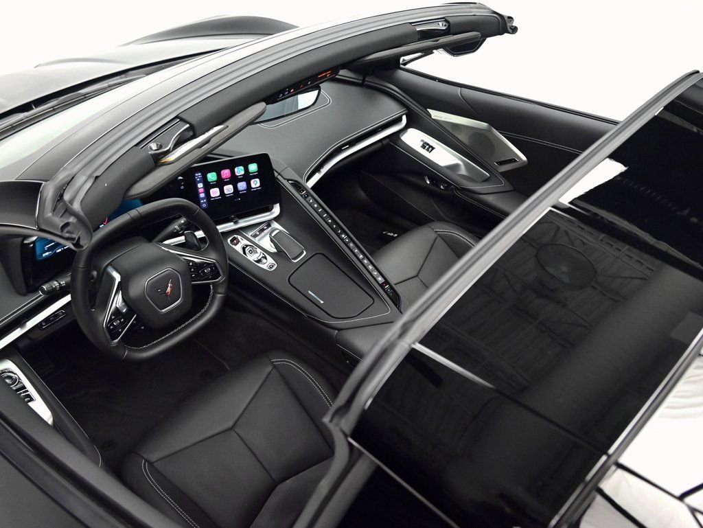 Used 2023 Chevrolet Corvette Stingray Preferred Cpe w/ Z51 Performance Package RWD image 24