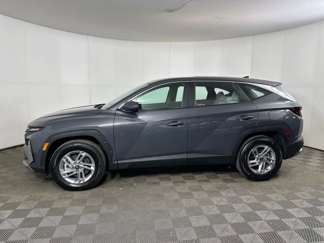 Certified 2025 Hyundai Tucson SE image 34