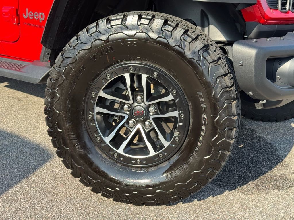 Used 2024 Jeep Wrangler Unlimited Rubicon image 5