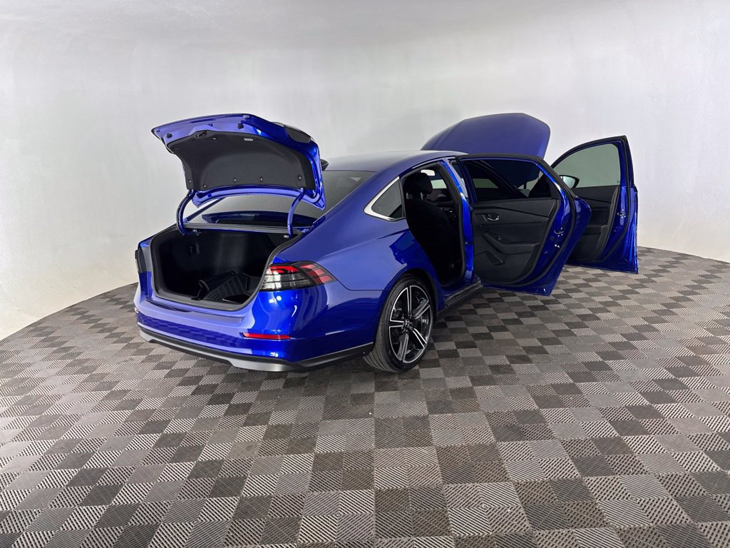 Used 2025 Honda Accord Sport image 15