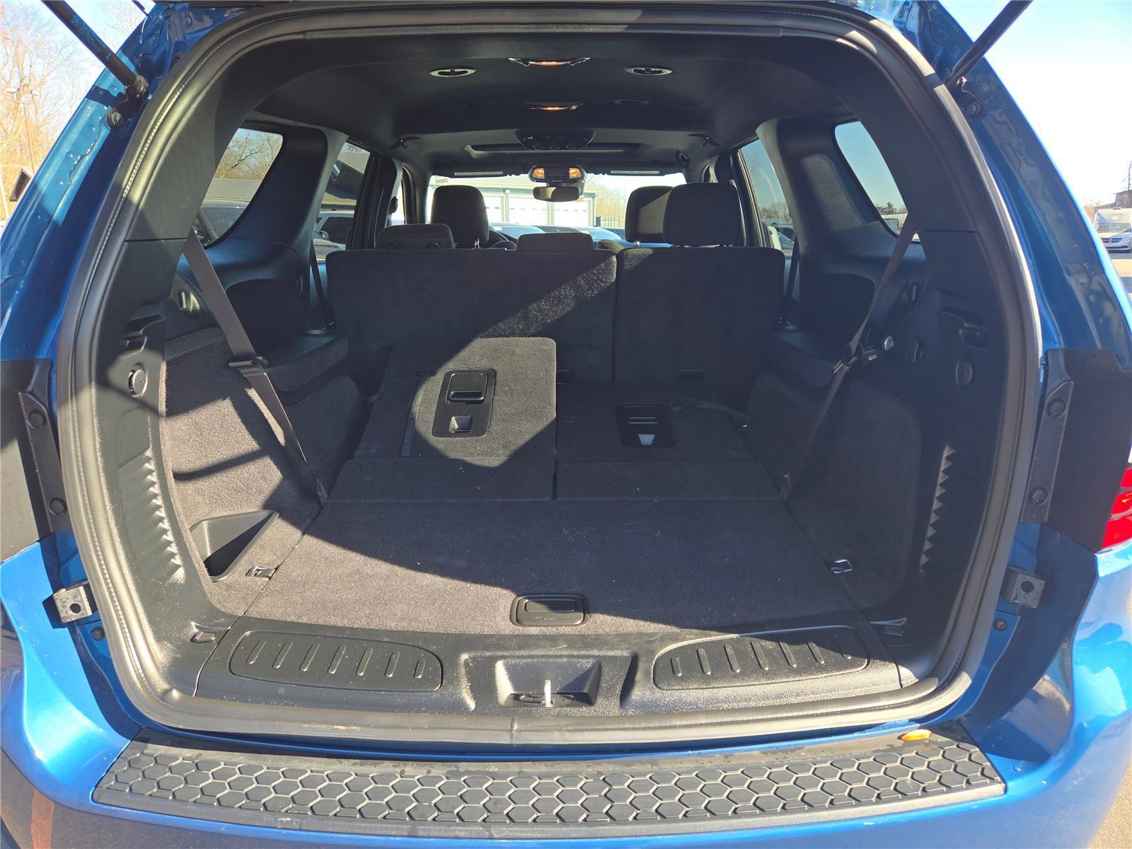 Used 2023 Dodge Durango SXT w/ SXT Blacktop Group image 14