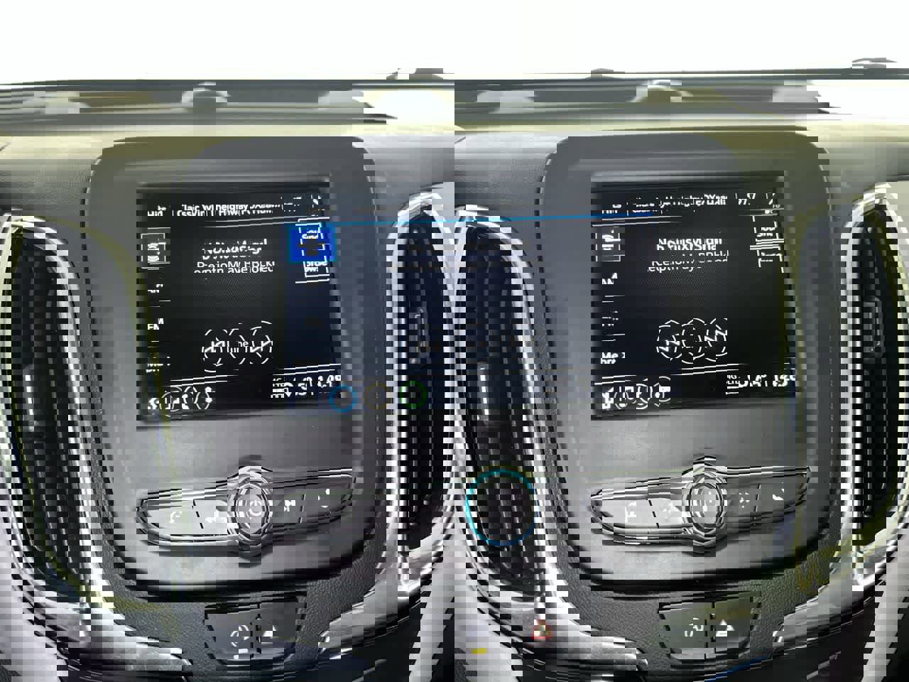 Used 2022 Chevrolet Equinox LS w/ LS Convenience Package image 16