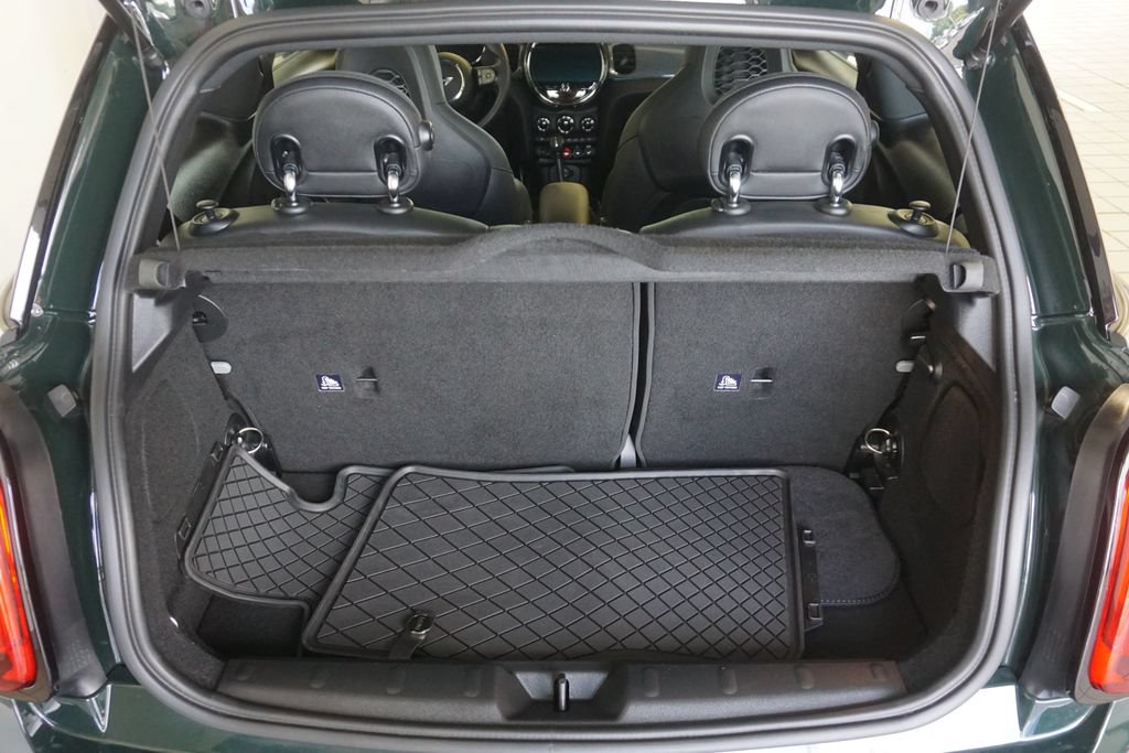 Used 2024 MINI Cooper John Cooper Works w/ Signature Upholstery Package FWD image 17