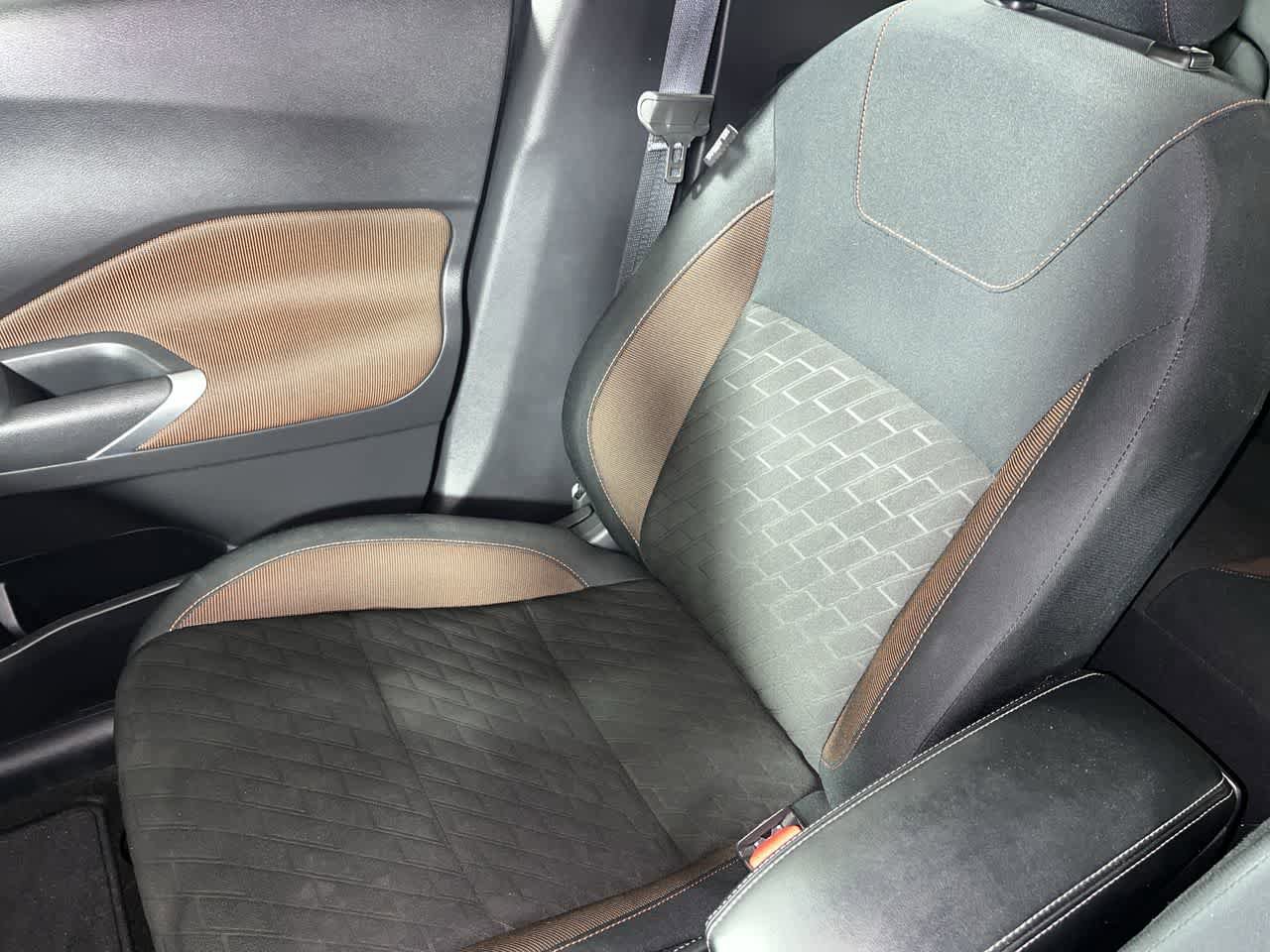Used 2024 Nissan Kicks SR image 25