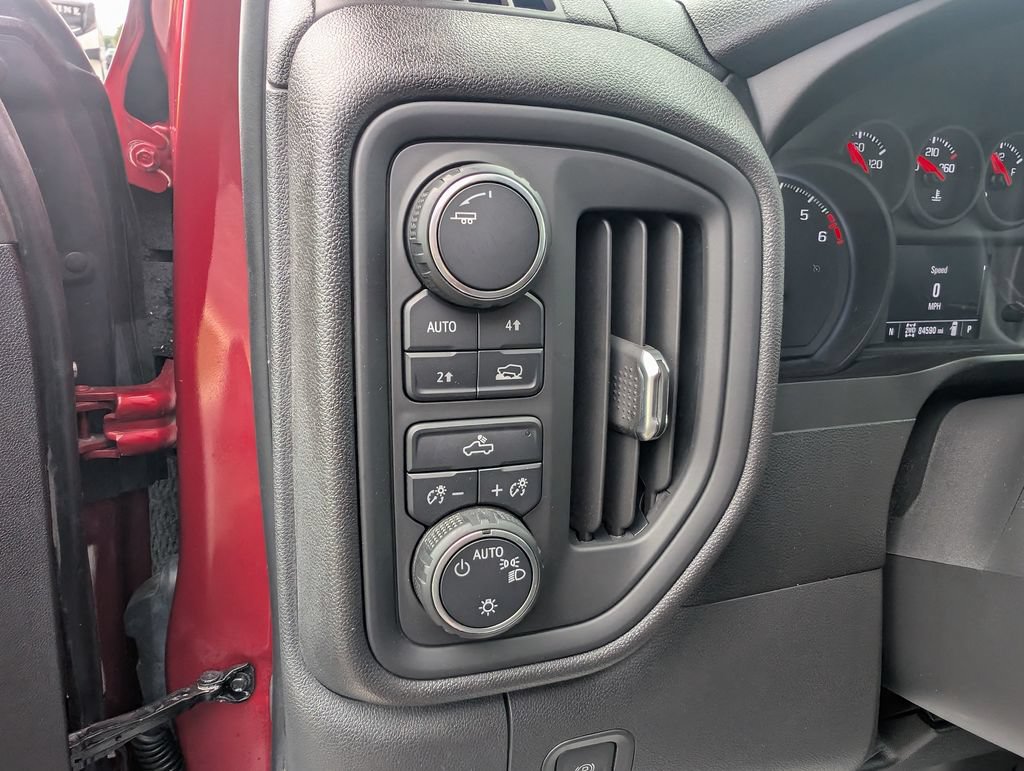 Used 2021 Chevrolet Silverado 1500 Custom AWD/4WD image 17