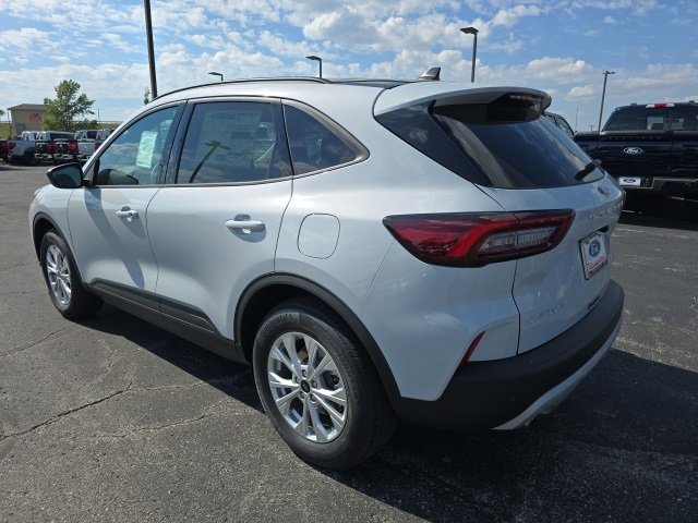 New 2025 Ford Escape Active w/ Tech Pack #1 image 3