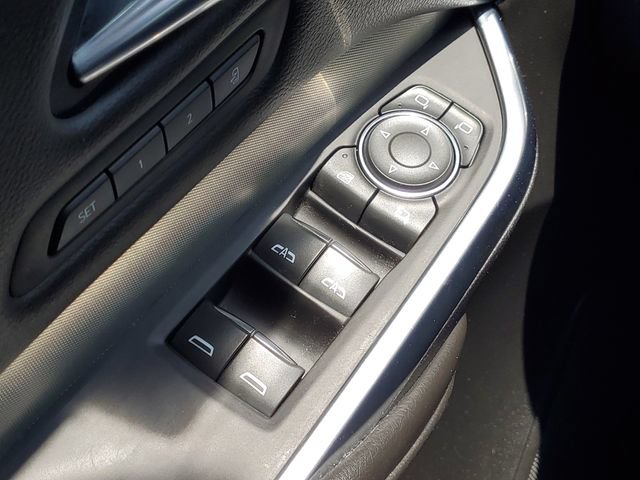 Used 2022 Cadillac XT4 Premium Luxury w/ Safety Alert Package AWD/4WD image 13