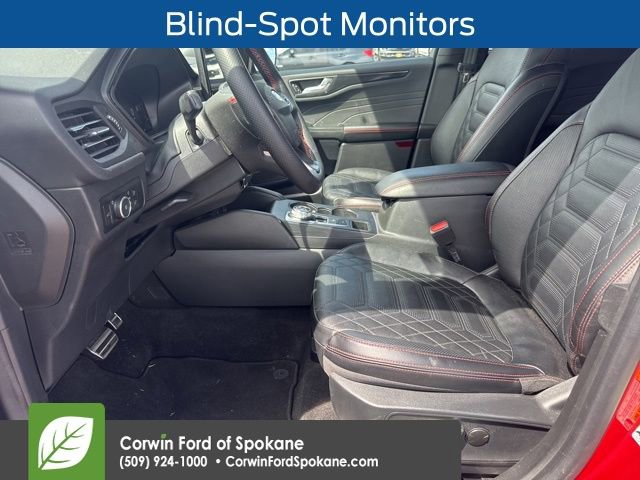 Used 2024 Ford Escape ST-Line Elite w/ Premium Technology Package AWD/4WD image 3