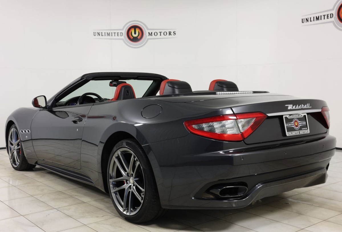 Used 2017 Maserati GranTurismo Convertible RWD image 4