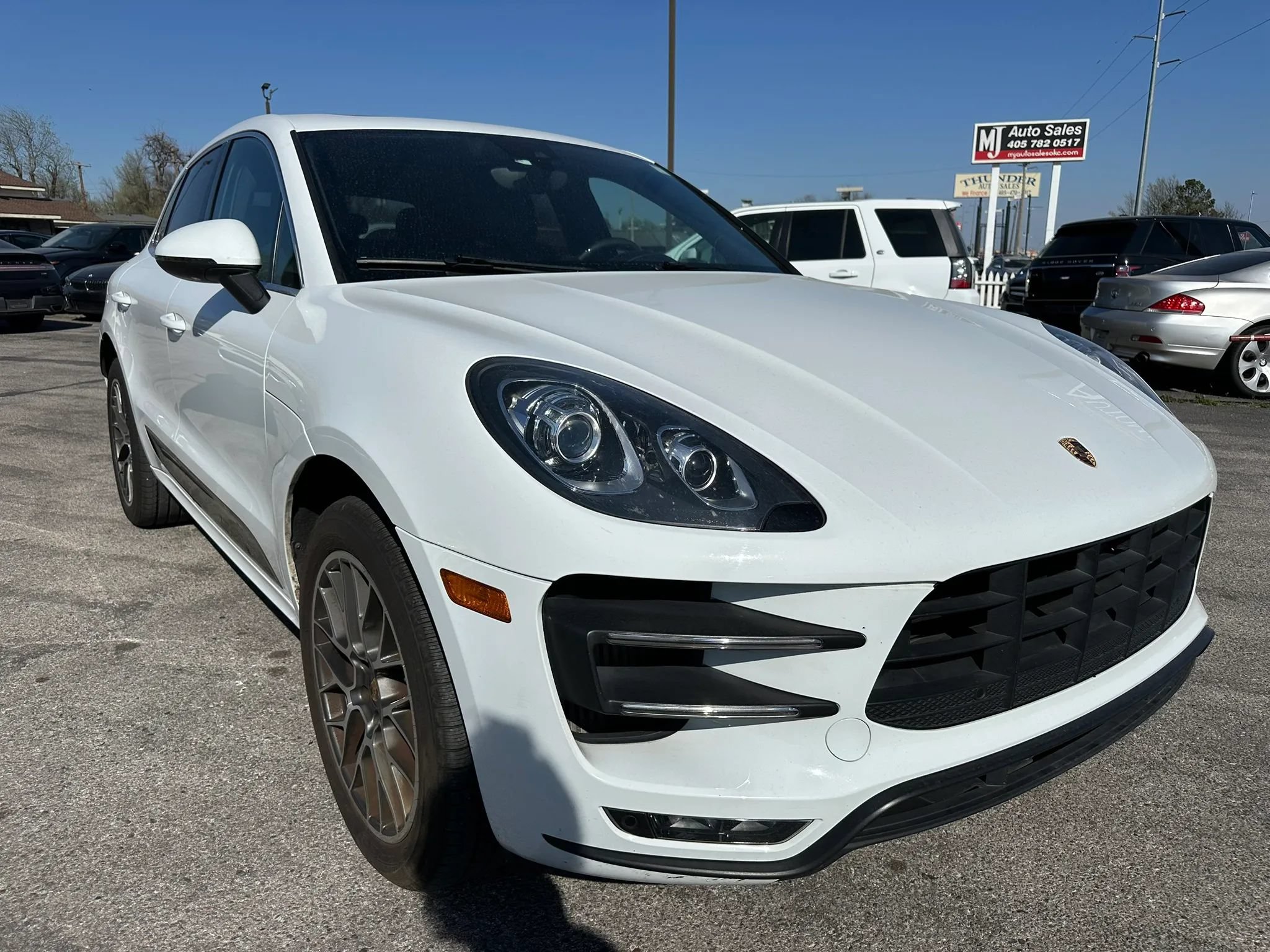 Used 2015 Porsche Macan Turbo AWD/4WD image 29