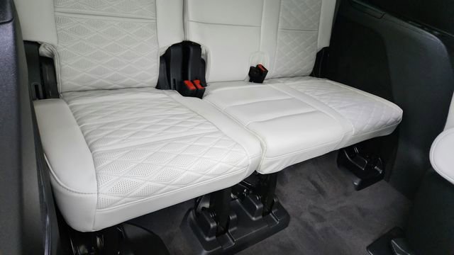 Used 2026 Cadillac Escalade Platinum Sport AWD/4WD image 26