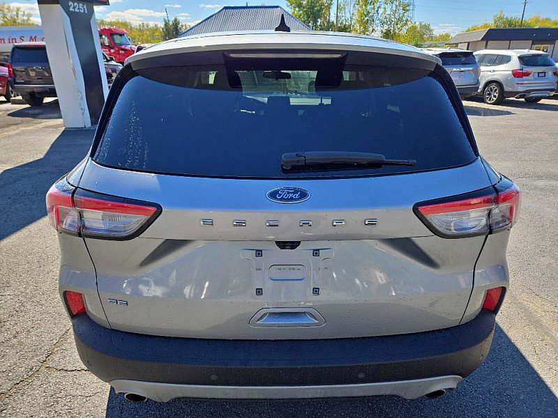Used 2021 Ford Escape SE w/ Cold Weather Package image 4