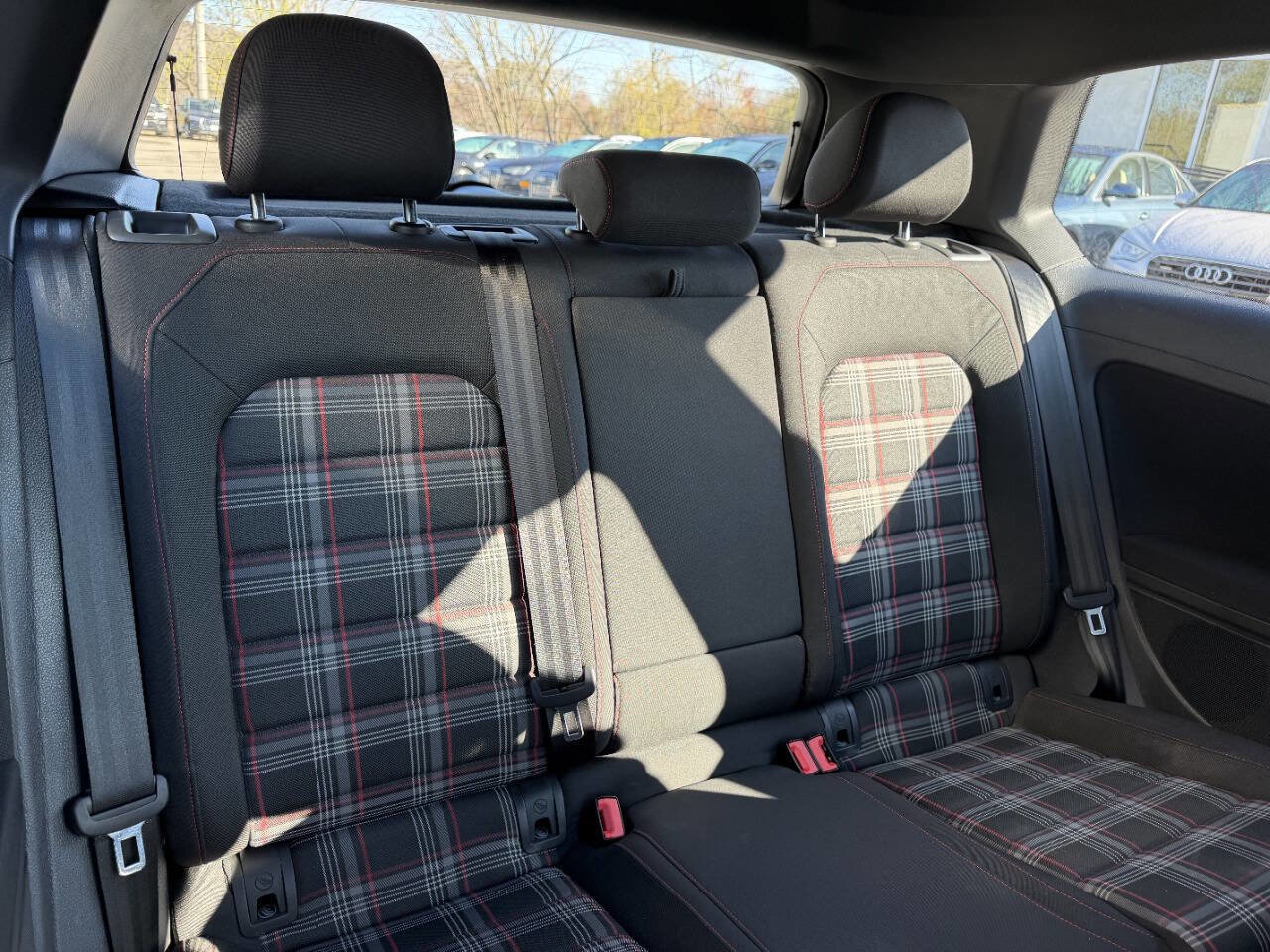 Used 2016 Volkswagen GTI S FWD image 22