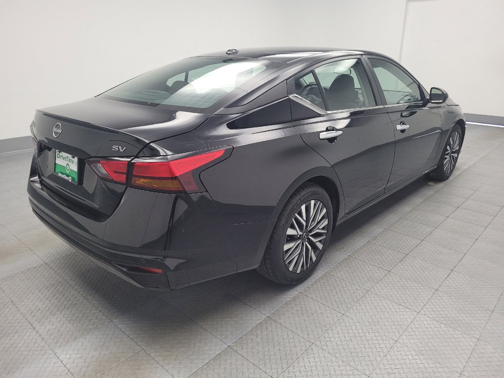 Used 2024 Nissan Altima 2.5 SV image 9