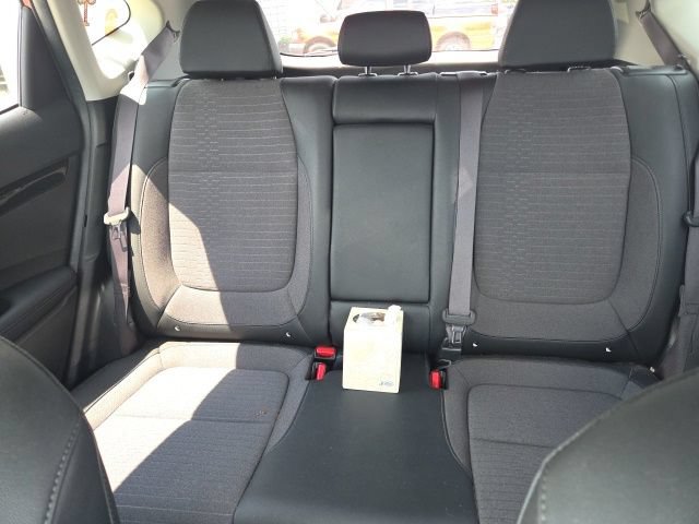 Used 2023 Kia Seltos S w/ Navigation Package FWD image 9