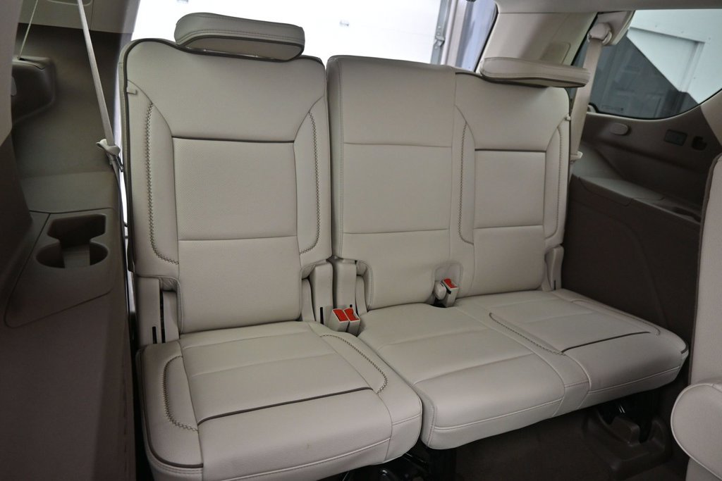 Used 2024 GMC Yukon Denali w/ Advanced Technology Package AWD/4WD image 26