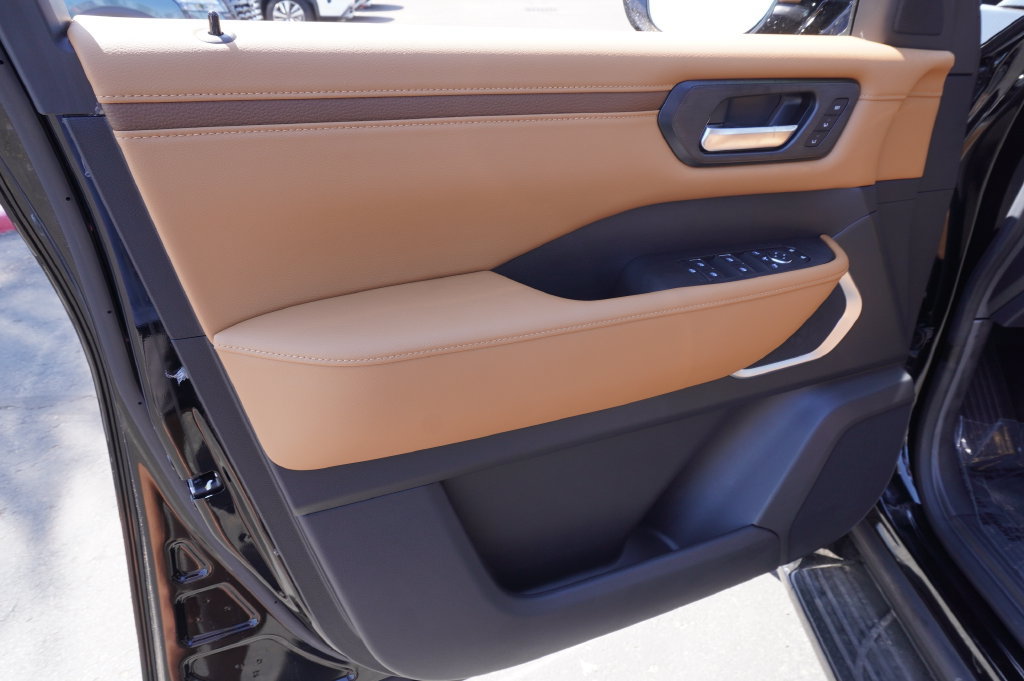 New 2026 Nissan Armada Platinum Reserve AWD/4WD image 16