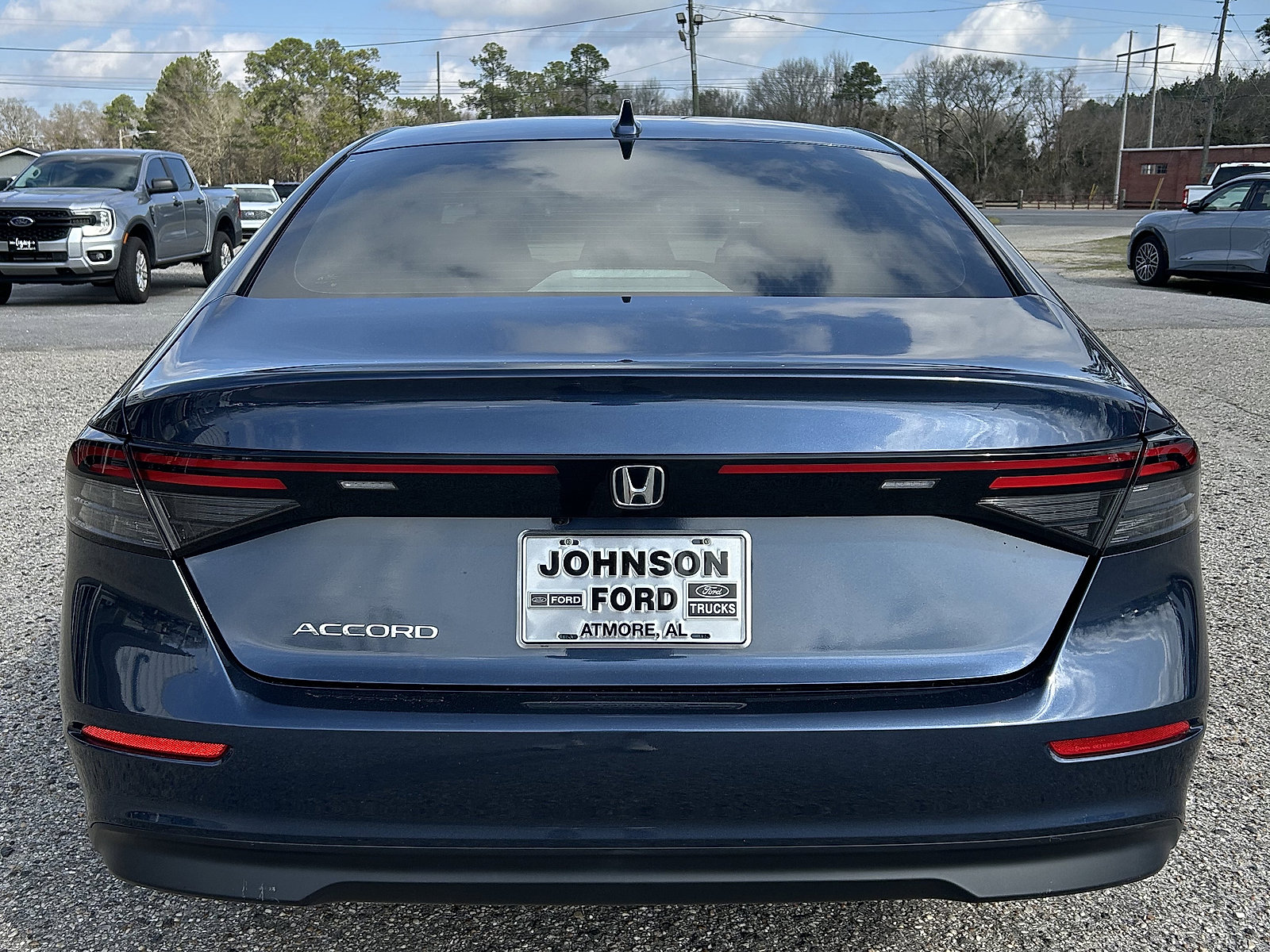 Used 2024 Honda Accord EX image 3