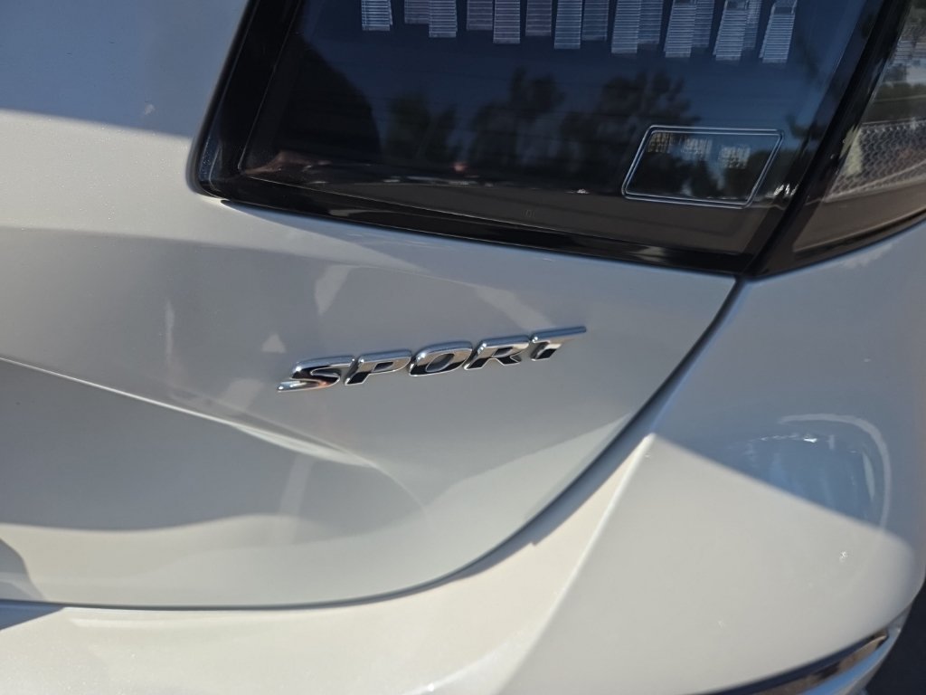Used 2024 Honda Civic Sport image 9