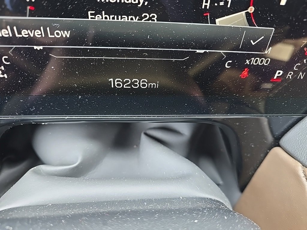 Used 2025 GMC Yukon XL Denali Ultimate image 21