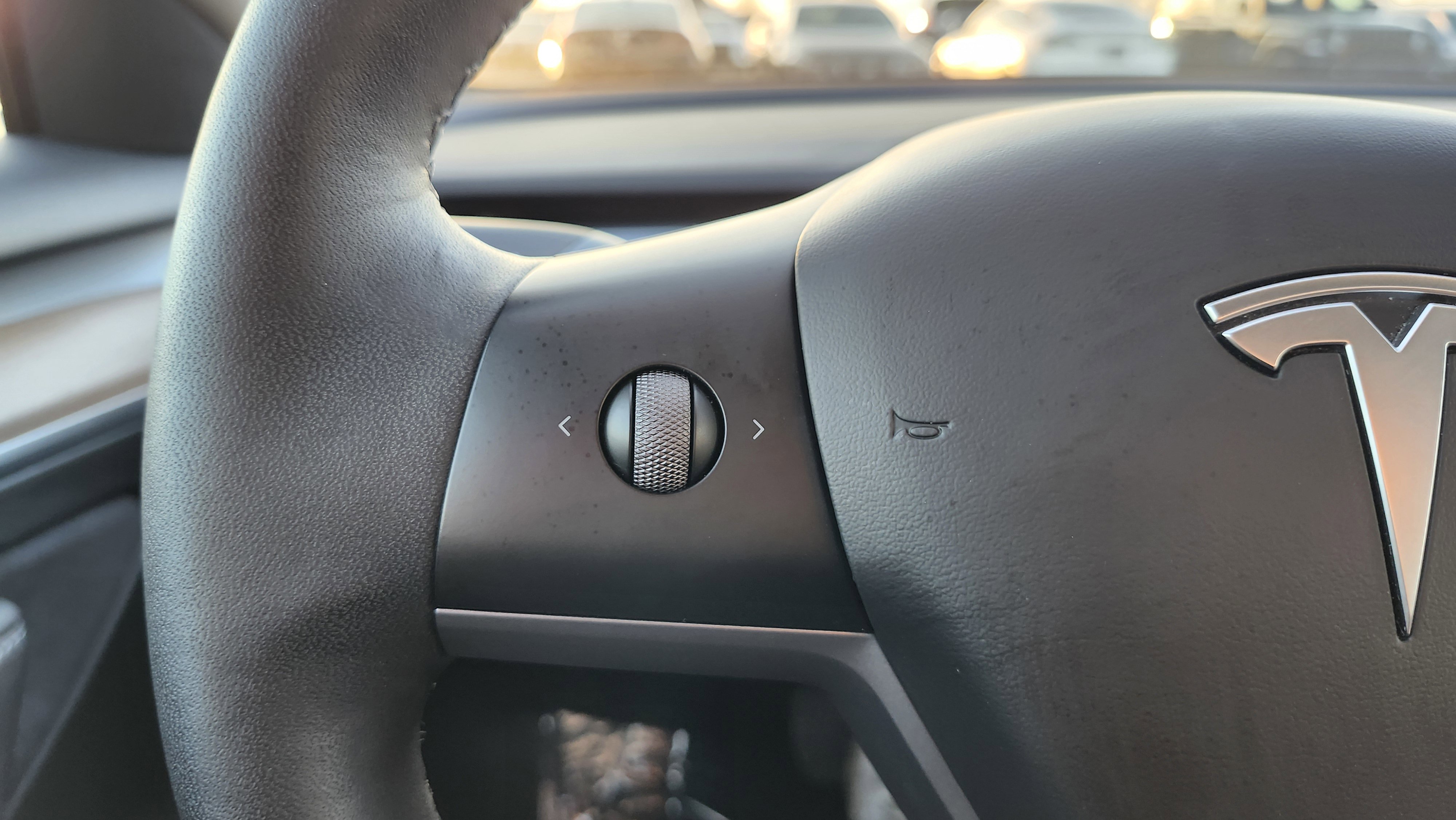 Used 2023 Tesla Model 3 Standard Range image 33