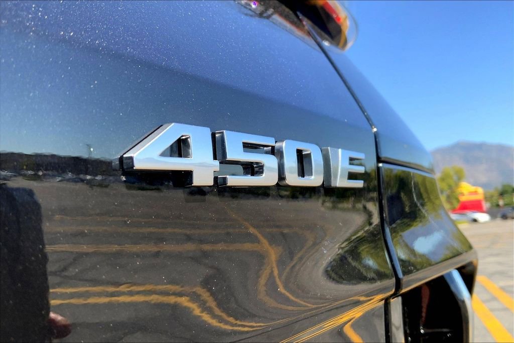 New 2026 Cadillac Lyriq Luxury image 16