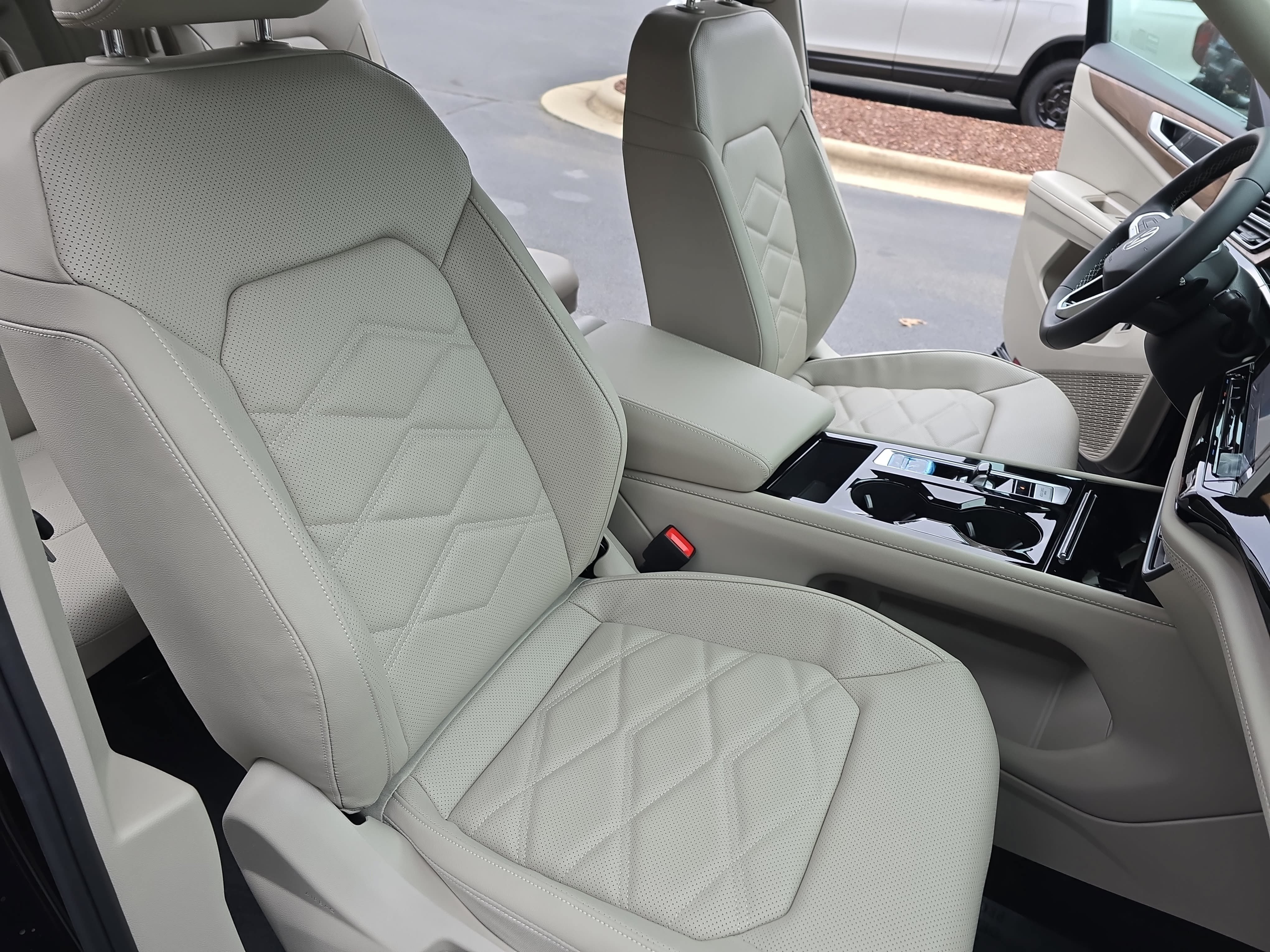 New 2026 Volkswagen Atlas SE AWD/4WD image 10