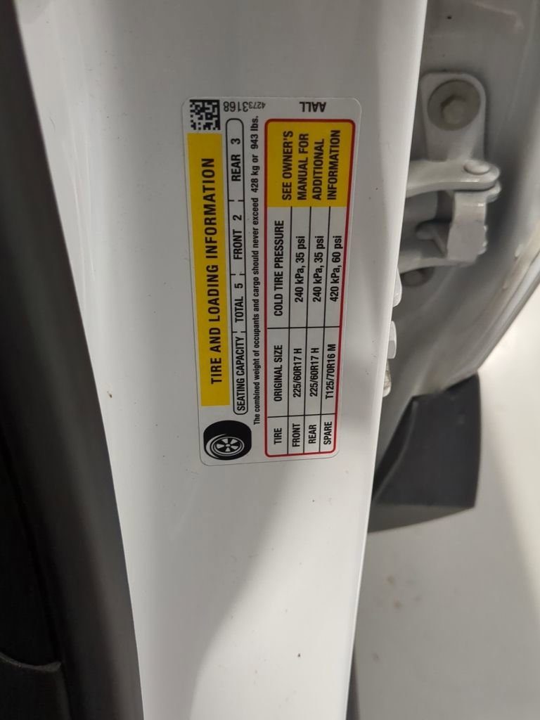 Used 2024 Chevrolet Trax LT w/ LT Convenience Package image 12