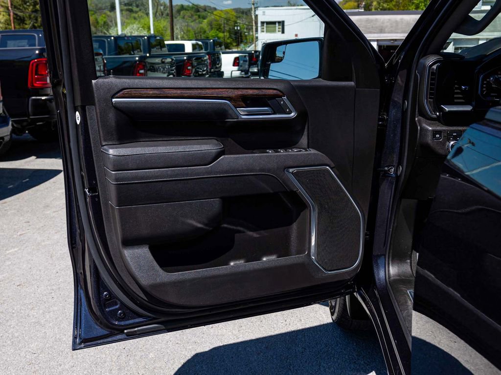 Used 2026 GMC Sierra 1500 Elevation AWD/4WD image 11