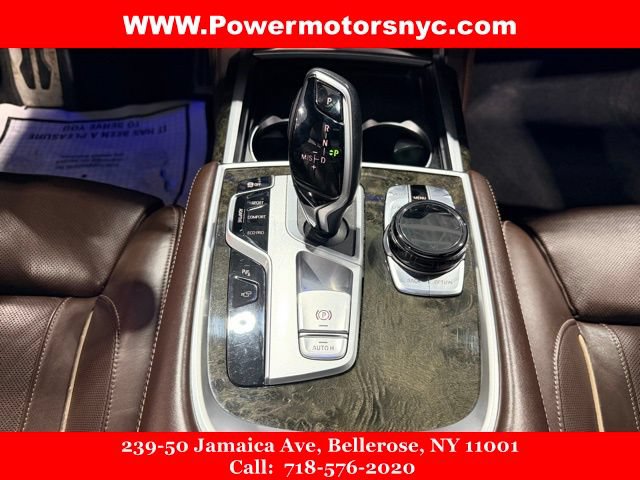 Used 2021 BMW 750i xDrive w/ Executive Package AWD/4WD image 36