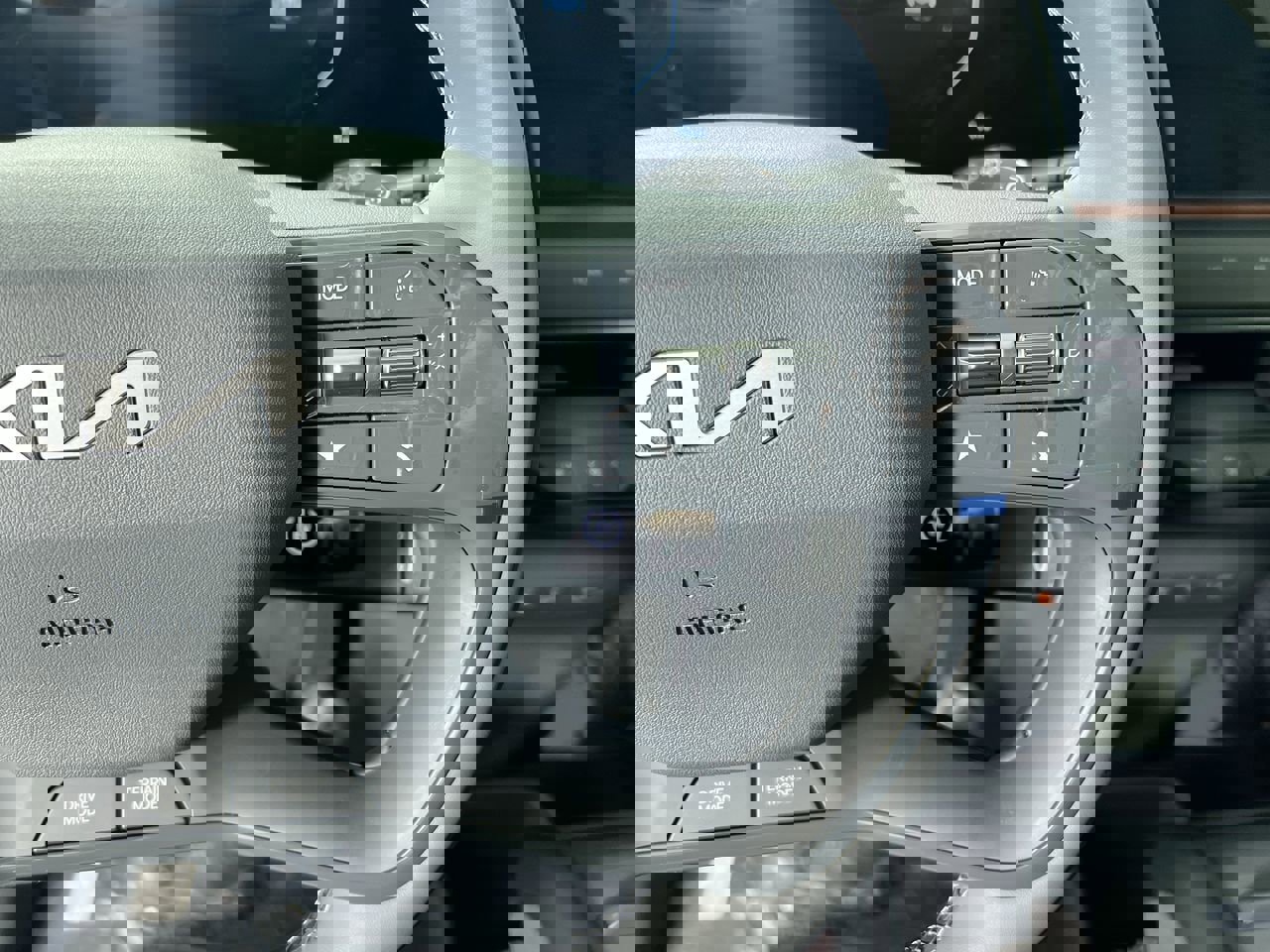 New 2026 Kia EV9 Land image 18