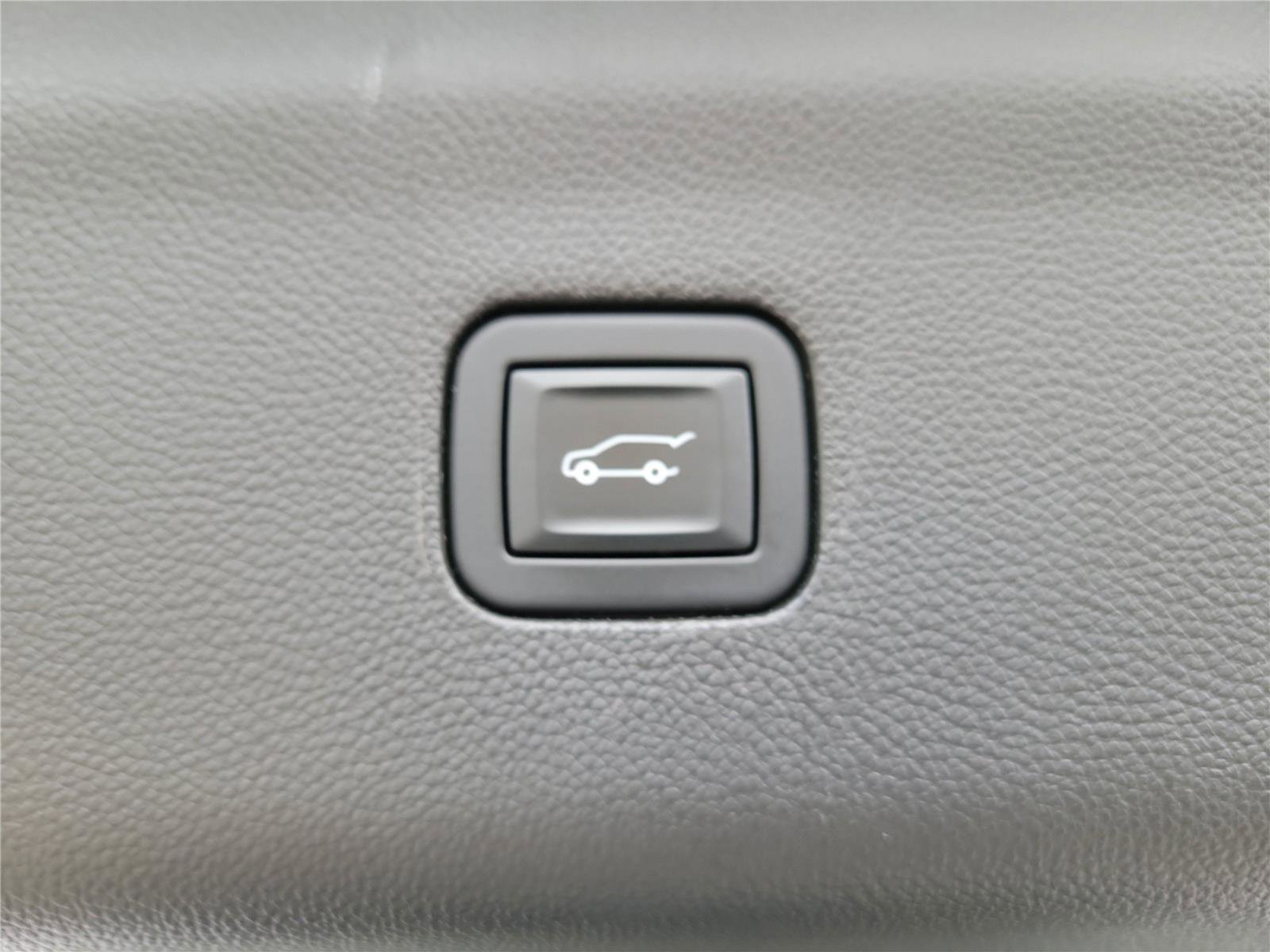Used 2020 Buick Enclave Essence FWD image 10