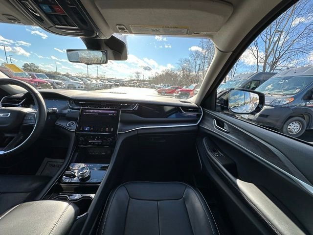 Used 2022 Jeep Grand Cherokee Limited 4xe w/ Luxury Tech Group II image 31